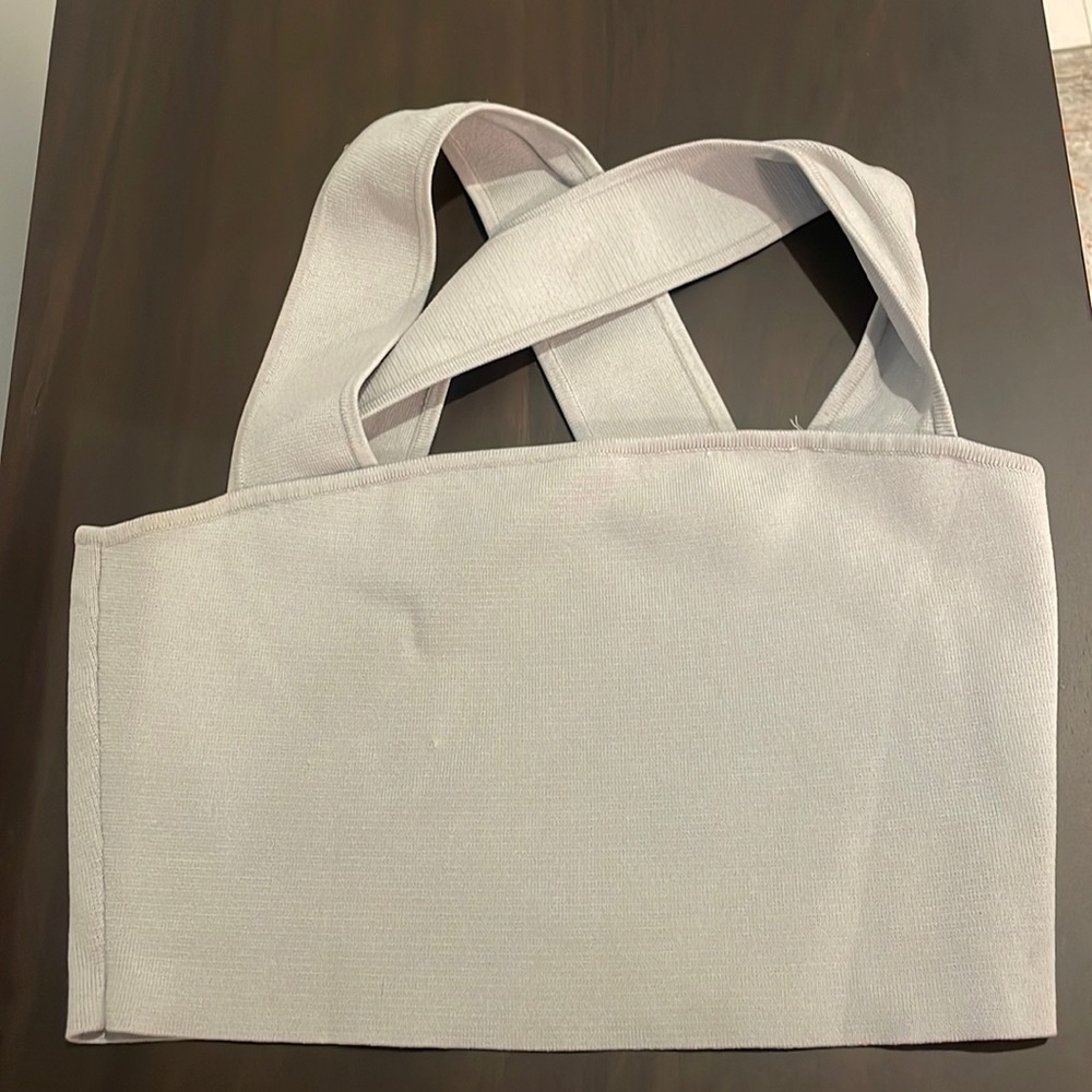 Aritzia Babaton Top Size M
